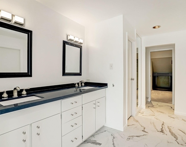 5300 Mercer Street - Photo Thumbnail 14