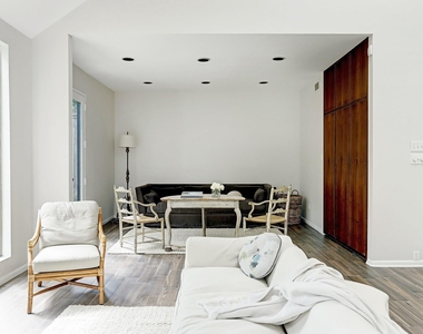 5300 Mercer Street - Photo Thumbnail 1
