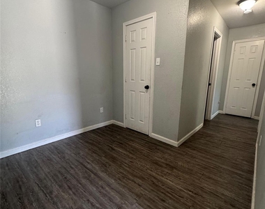 3802 Dabney Street - Photo Thumbnail 6