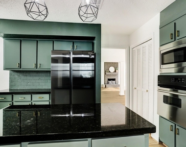 138 S Timber Top Drive - Photo Thumbnail 20