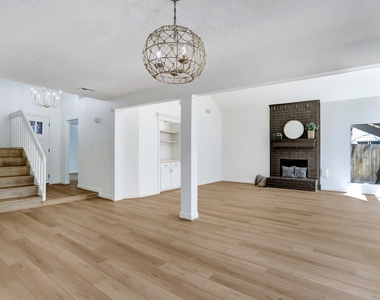 138 S Timber Top Drive - Photo Thumbnail 6