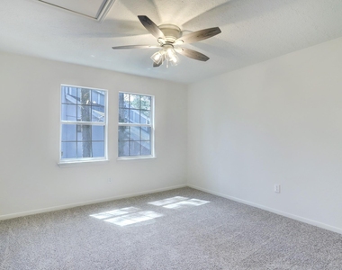 138 S Timber Top Drive - Photo Thumbnail 36