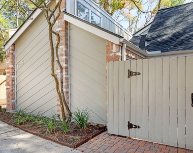 138 S Timber Top Drive - Photo Thumbnail 2