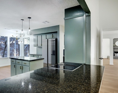 138 S Timber Top Drive - Photo Thumbnail 16