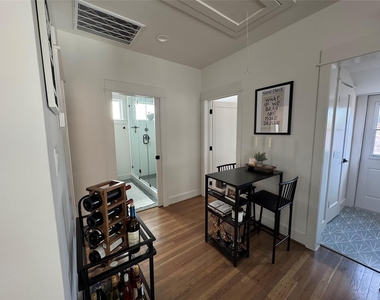 1033 Adele Street - Photo Thumbnail 8