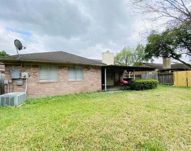 21426 Park Bishop Drive - Photo Thumbnail 5