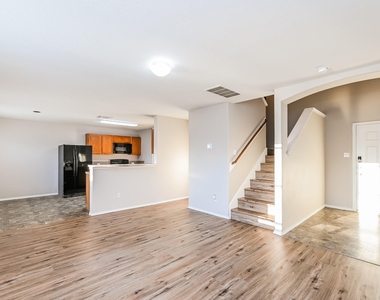 7727 Painted Desert Drive - Photo Thumbnail 2