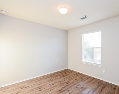 7727 Painted Desert Drive - Photo Thumbnail 11