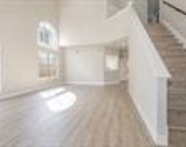 1539 Ridgebriar Drive - Photo Thumbnail 5