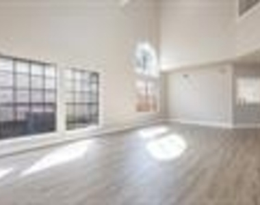 1539 Ridgebriar Drive - Photo Thumbnail 9