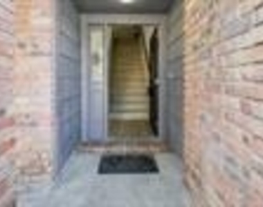1539 Ridgebriar Drive - Photo Thumbnail 4