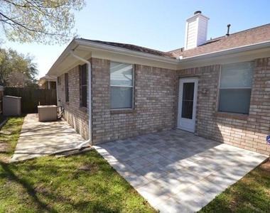 2910 Blue Dawn Drive - Photo Thumbnail 32