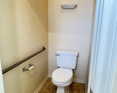 2910 Blue Dawn Drive - Photo Thumbnail 24