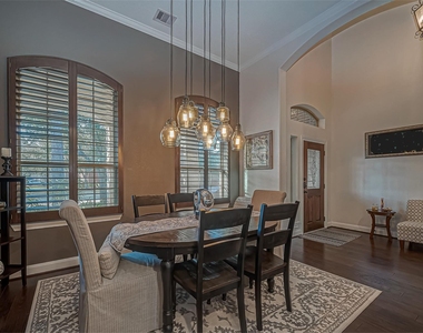 6306 Hidden Alley Drive - Photo Thumbnail 15