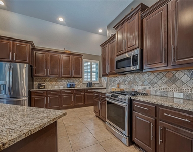 6306 Hidden Alley Drive - Photo Thumbnail 10
