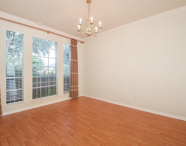 2715 Sunnycreek Lane - Photo Thumbnail 1