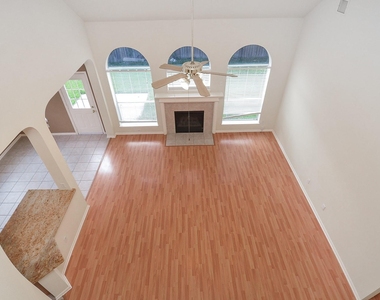 2715 Sunnycreek Lane - Photo Thumbnail 11