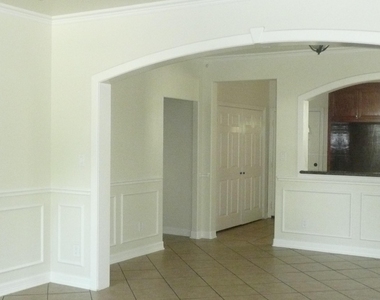 9505 Shoreham Street - Photo Thumbnail 3