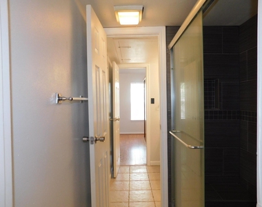 11710 Southlake Drive - Photo Thumbnail 6