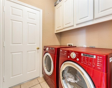 182 N Wimberly Way - Photo Thumbnail 24