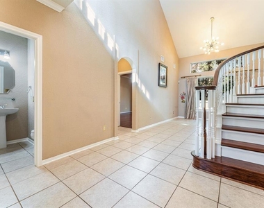 182 N Wimberly Way - Photo Thumbnail 4