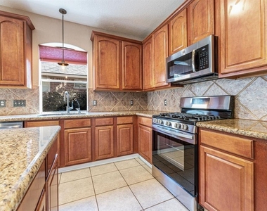 182 N Wimberly Way - Photo Thumbnail 12