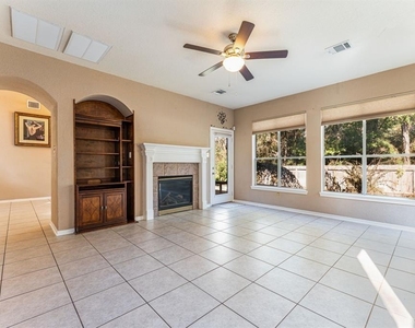 182 N Wimberly Way - Photo Thumbnail 8