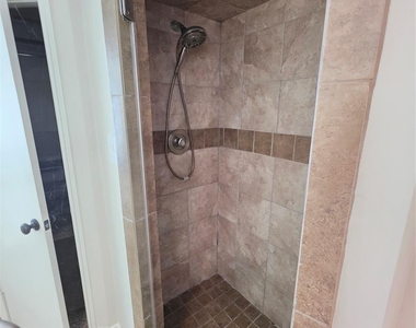 16806 Sandypine Circle - Photo Thumbnail 11