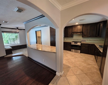 16806 Sandypine Circle - Photo Thumbnail 14