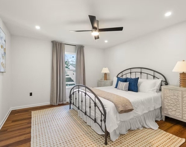 3516 Southmore Boulevard - Photo Thumbnail 12