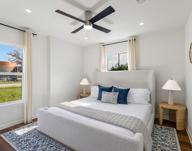 3516 Southmore Boulevard - Photo Thumbnail 8