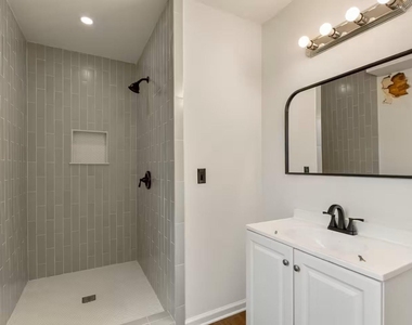 3516 Southmore Boulevard - Photo Thumbnail 18