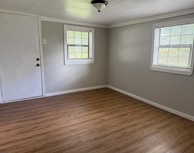 9084 Peggy Drive - Photo Thumbnail 2