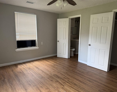 9084 Peggy Drive - Photo Thumbnail 10
