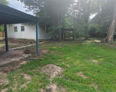 9084 Peggy Drive - Photo Thumbnail 16