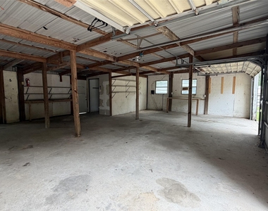 9084 Peggy Drive - Photo Thumbnail 15