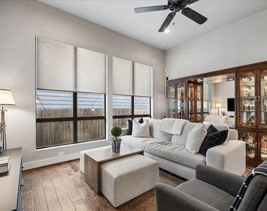 2410 Couch Street - Photo Thumbnail 1