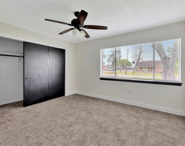 9010 Freeland Street - Photo Thumbnail 11