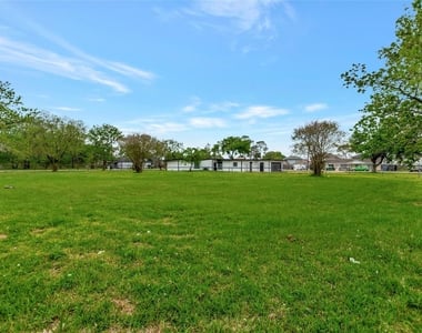 9010 Freeland Street - Photo Thumbnail 23