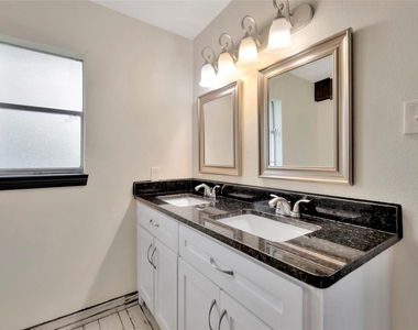 9010 Freeland Street - Photo Thumbnail 8