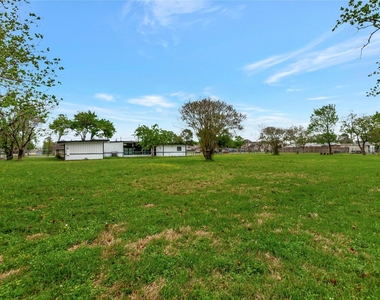 9010 Freeland Street - Photo Thumbnail 24