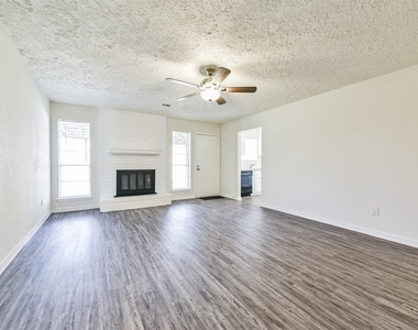 9563 Sutter Park Lane - Photo Thumbnail 3