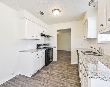 9563 Sutter Park Lane - Photo Thumbnail 10