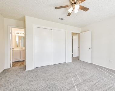 9563 Sutter Park Lane - Photo Thumbnail 15