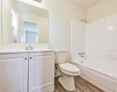 9563 Sutter Park Lane - Photo Thumbnail 16