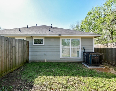 6747 England Street - Photo Thumbnail 30
