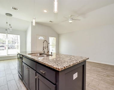 6747 England Street - Photo Thumbnail 10