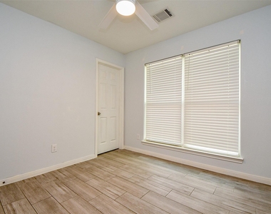 6747 England Street - Photo Thumbnail 19