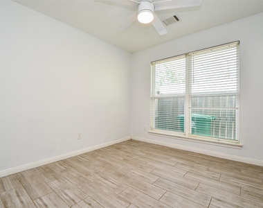 6747 England Street - Photo Thumbnail 16