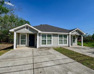 6747 England Street - Photo Thumbnail 31